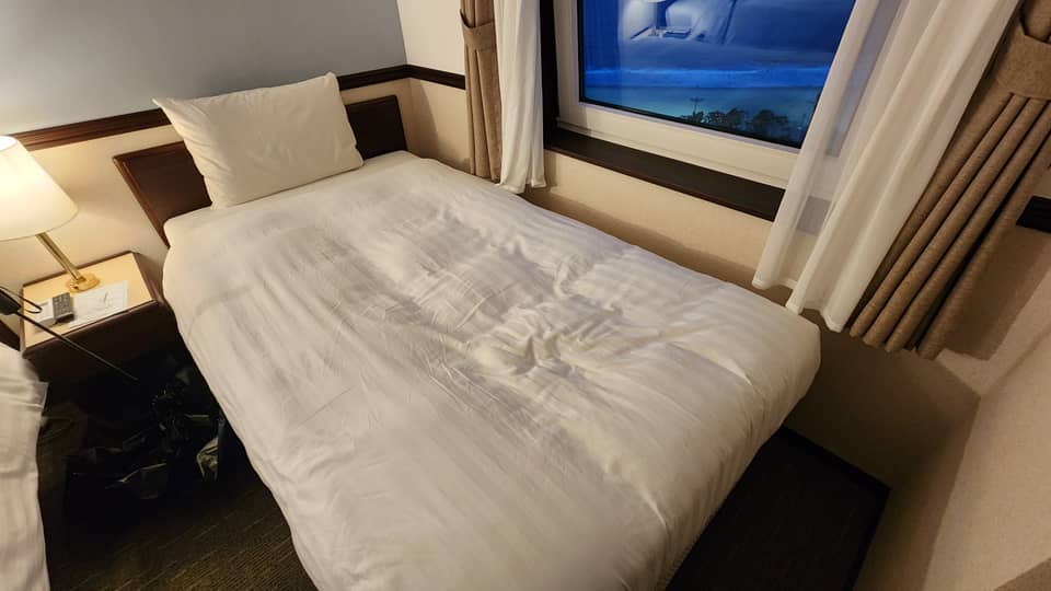 سرير فندق Toyoko Inn