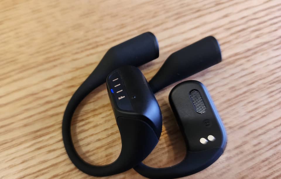 Los dos auriculares FIIL GS