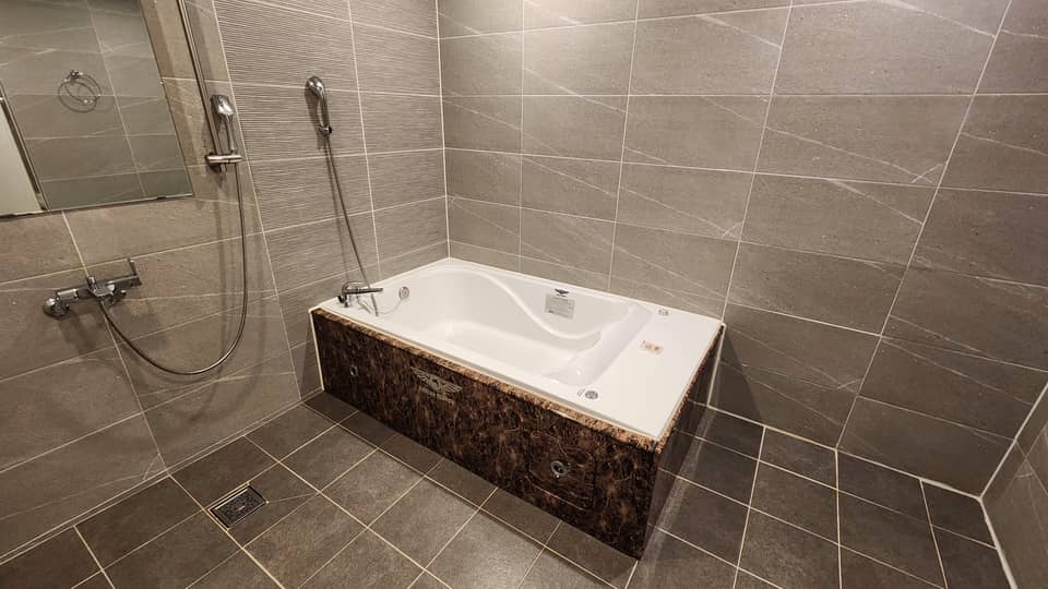 H Avenue Gyeongju Premium Doble con Spa 9