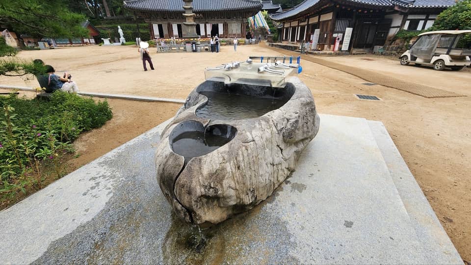 Agua de manantial del templo Magoksa